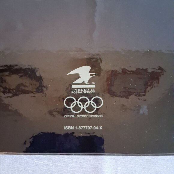 Wildflowers A Collection of U.S. Commemorative Stamps Book - Picture 10 of 10